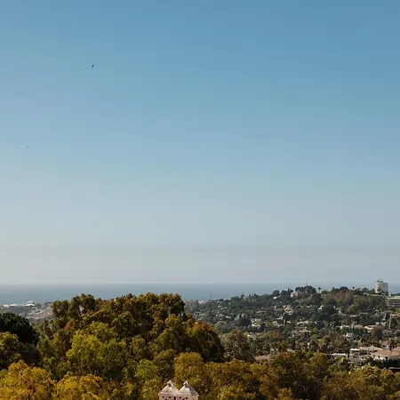 Apartament Penthouse With Sea Views In Nueva Andalucia *
