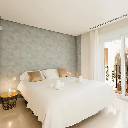 Penthouse With Sea Views In Nueva Andalucia Apartament