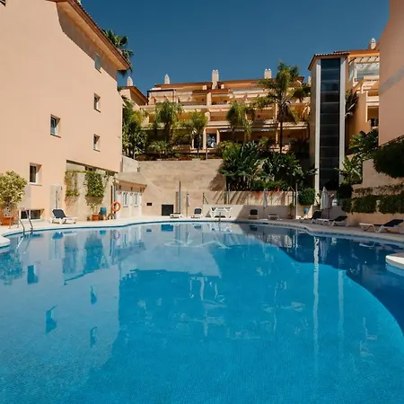 Penthouse With Sea Views In Nueva Andalucia Apartament *